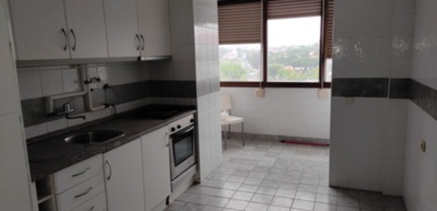 Arrendamento T3 – Sobreda (Almada) – 1000€ (ARRENDADO-ALREADY RENTED)